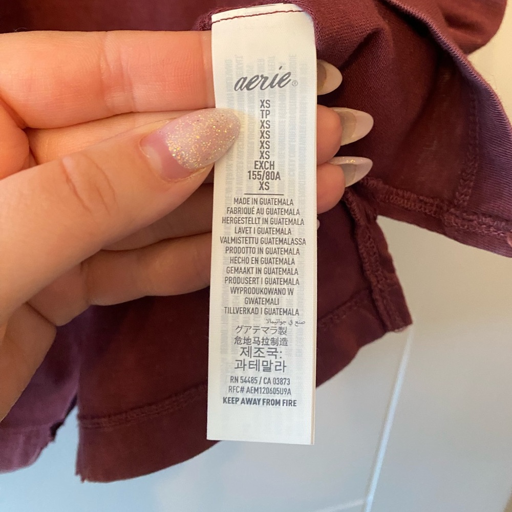 AERIE- Women's V-Neck T-Shirt in Burgundy - Picture 4 of 6